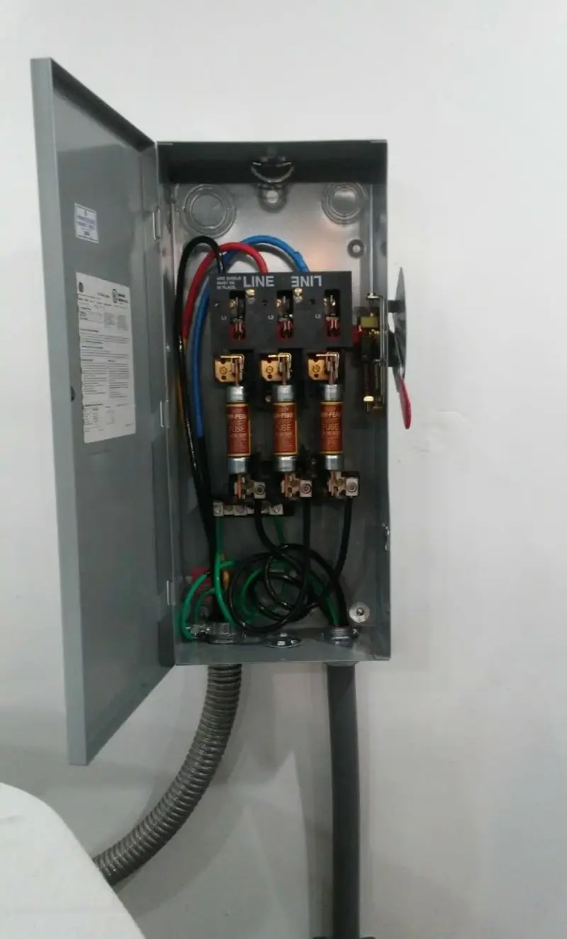 Three-phase disconnect switch installed for Electrical Wiring & Rewiring in Felida
